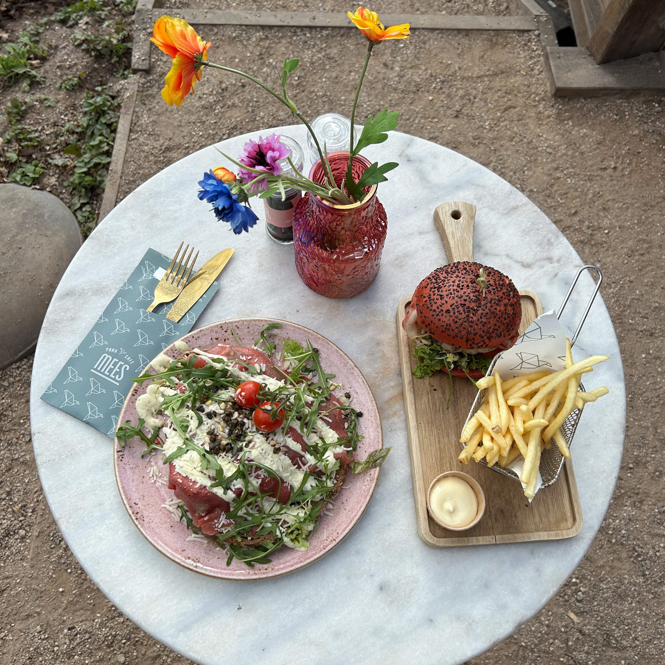 Lunch middenin het groen bij Parkcafé Mees Deventer